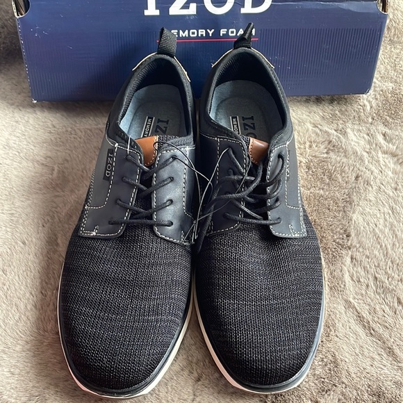 IZOD - Men’s Memory Foam Sneakers - Picture 6 of 7